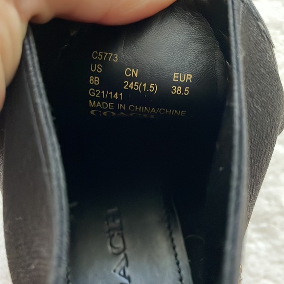 Shoes - Picture 5 of 5